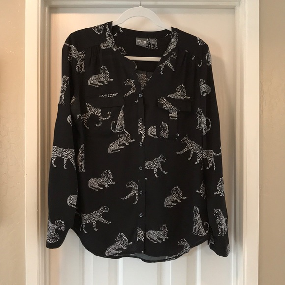 New York & Company Tops - Women’s Soho NYC Blouse Black/White Cheetah Print
